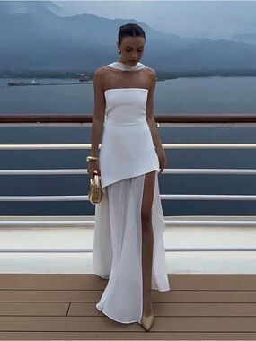 NEVER WORN - Elegant White Strapless Chiffon Asymmetrical Maxi Dress